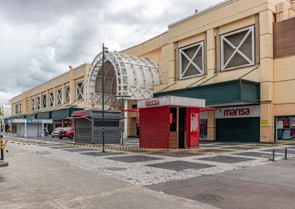 Osasco Plaza contrata empresa para iniciar obras de reparo estrutural Exclusivo: após um mês fechado, Osasco Plaza inicia trabalhos para a reabertura